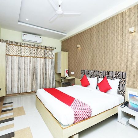 Oyo 16472 Hotel Shree Balram International Rāipur Esterno foto