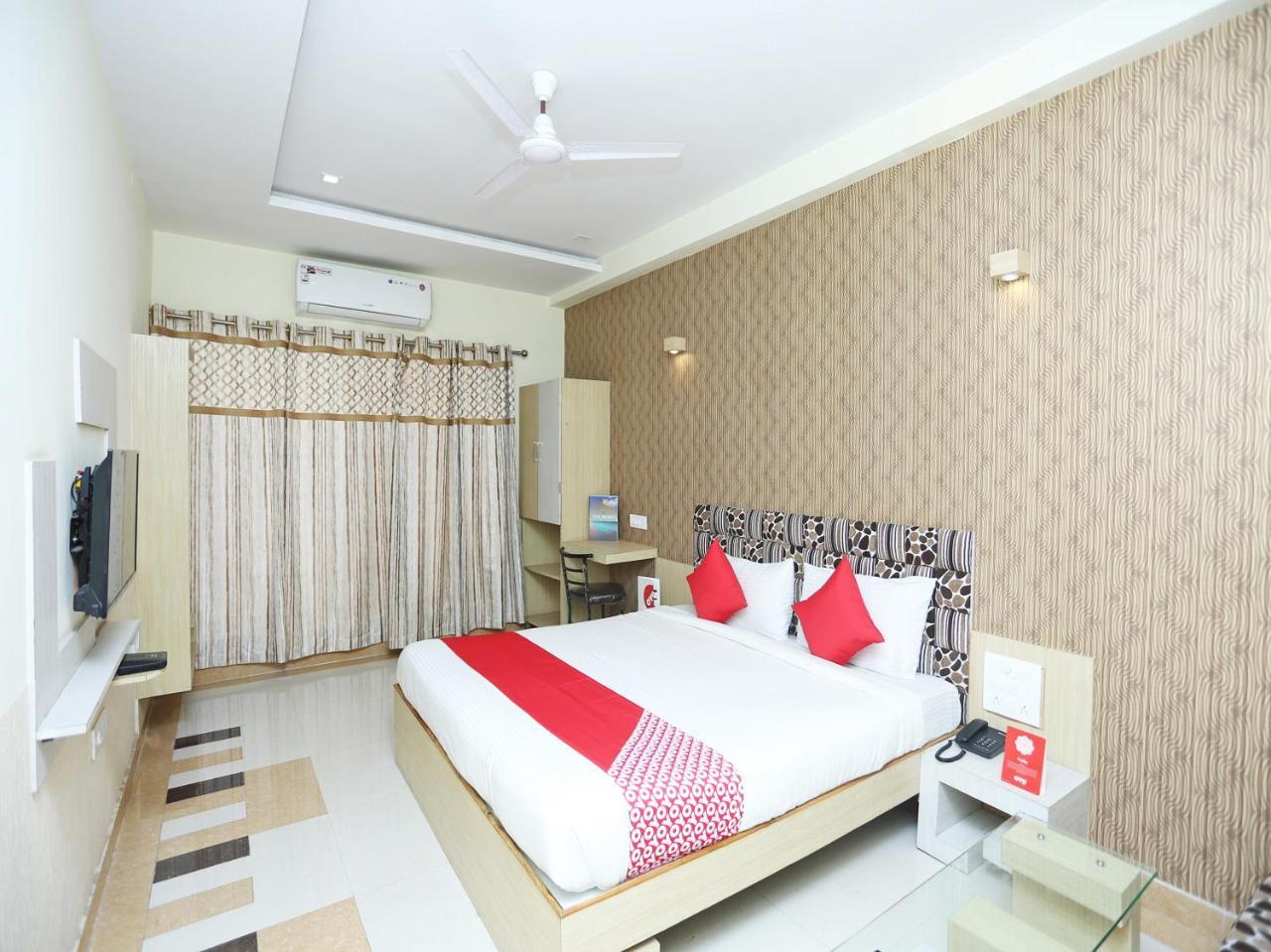 Oyo 16472 Hotel Shree Balram International Rāipur Esterno foto