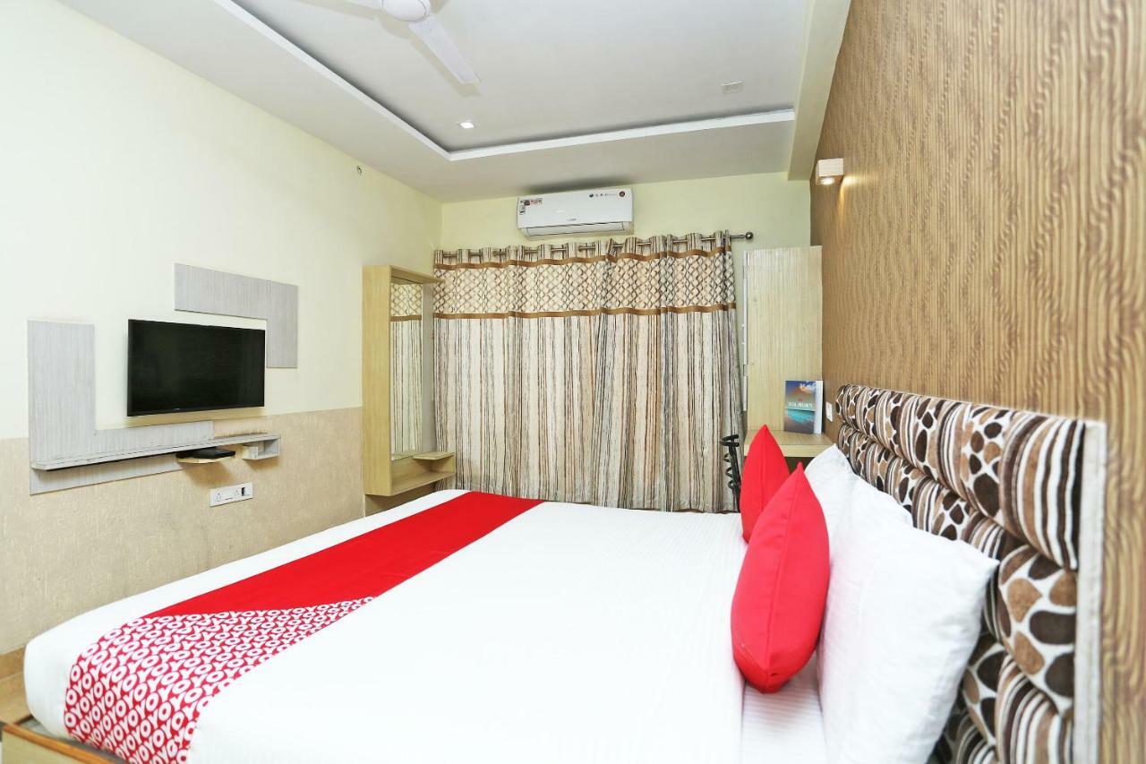 Oyo 16472 Hotel Shree Balram International Rāipur Esterno foto
